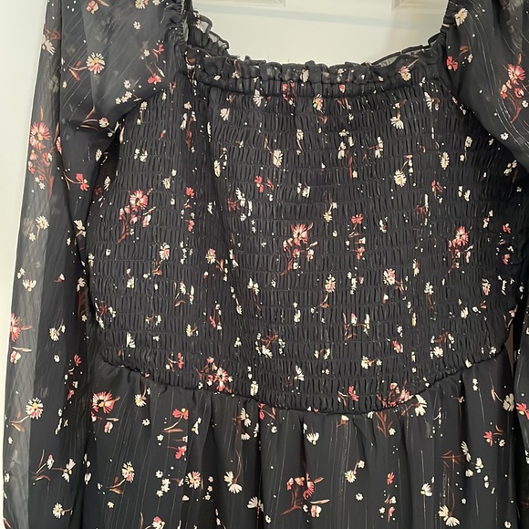 Dress - Picture 3 of 3